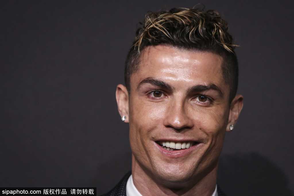 占旭刚任举重摔跤柔道中心主任，王励勤任乒羽中心副主任