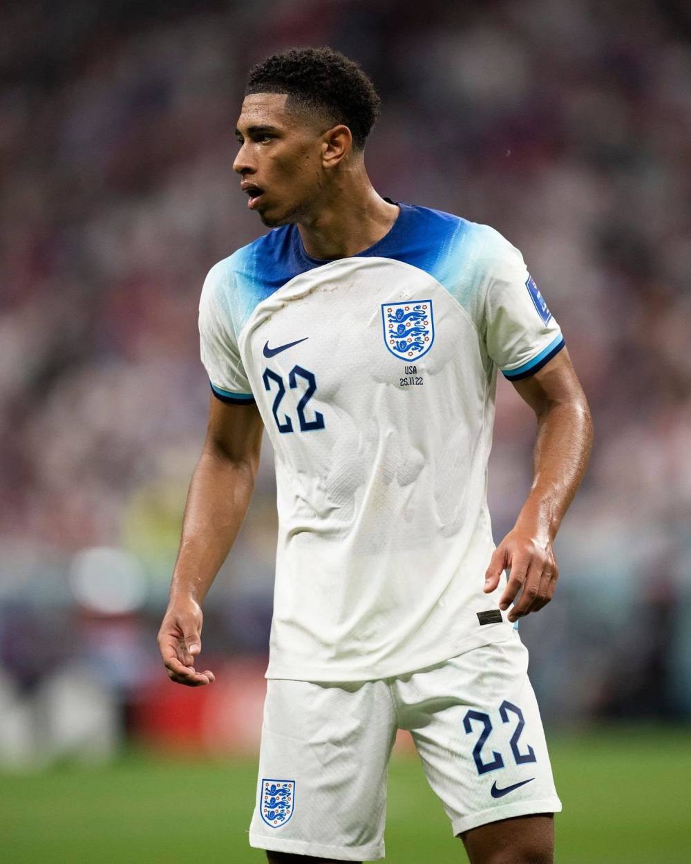 足球中超两场比赛因大雾暂停（受大雾影响，中超两场比赛暂时中止）