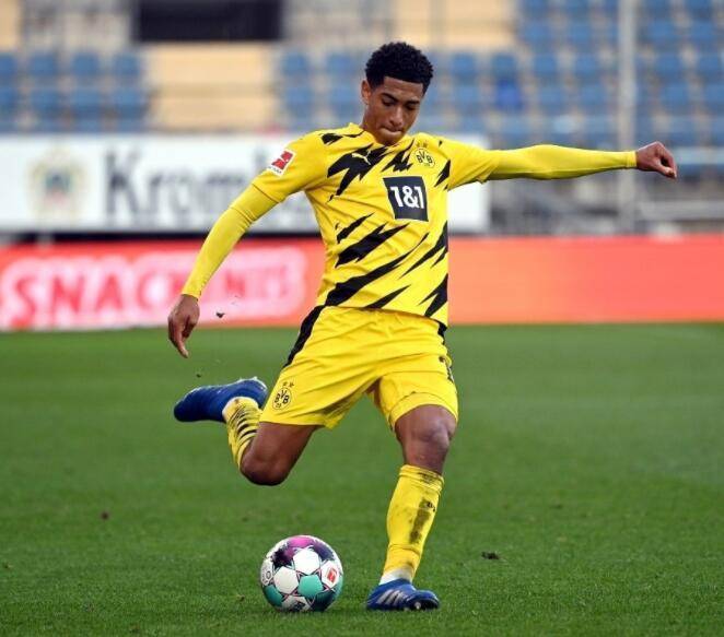 毕包后卫维维安：西班牙队竞争总非常激烈，现在不会去想这些