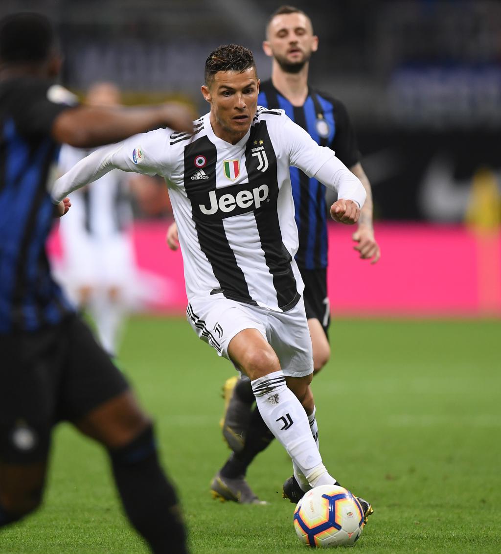 欧冠半场：马杜埃凯破门，因卡皮耶中柱，阿森纳1-0布鲁日