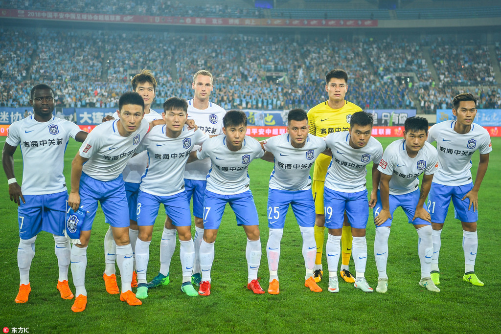 这次换防直接被晃倒