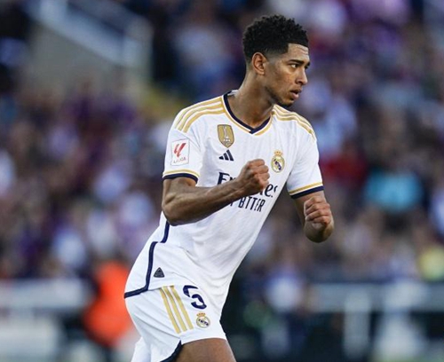 国脚伤愈复出，送出助攻稳定军心