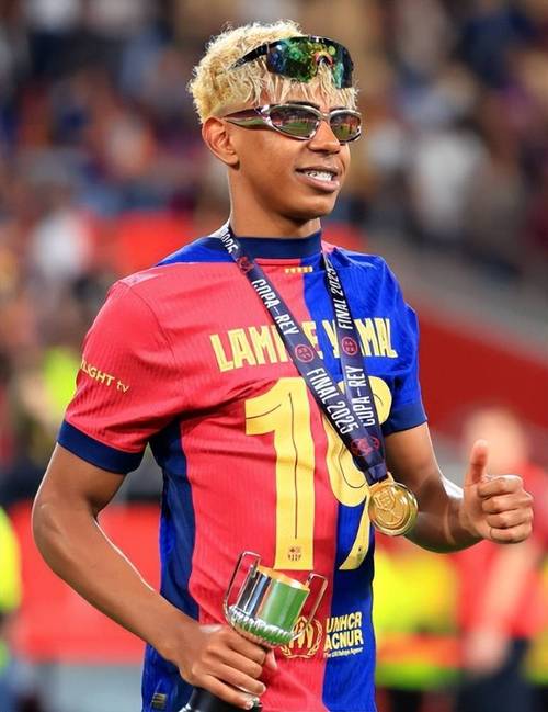 意甲：尤文2-0战胜卡利亚里（意甲：尤文2比0击败卡利亚里）