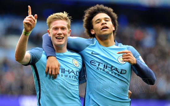 记者：施洛特贝克随队参加德国队训练，基米希继续缺席