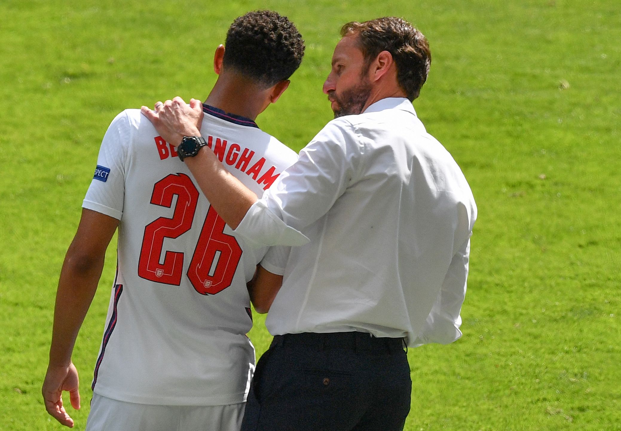 足球评论员如何分析比赛？