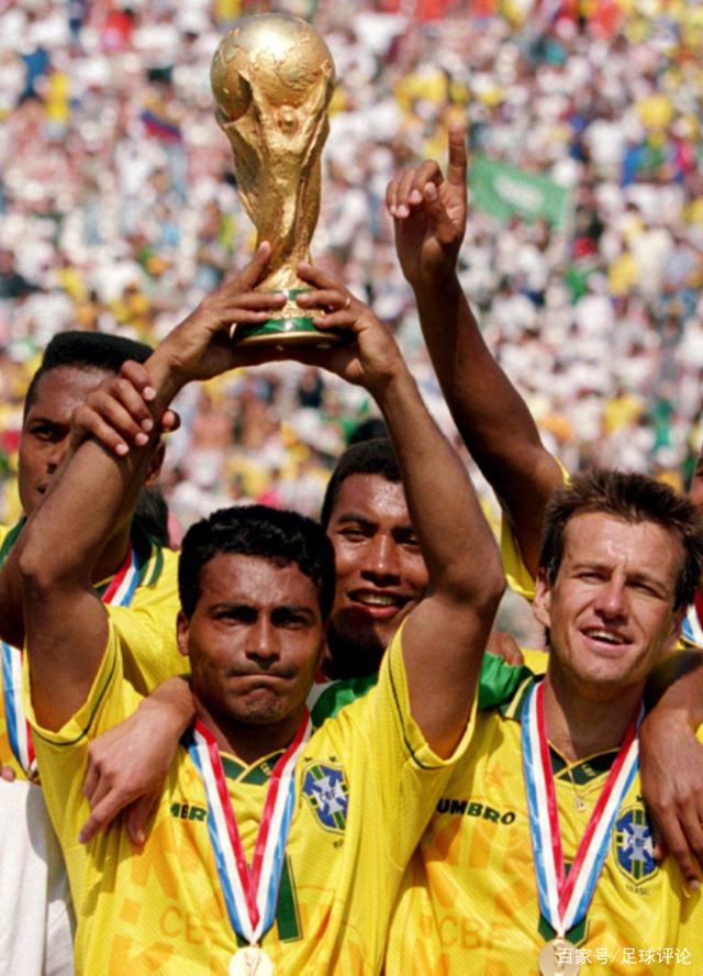 高尔夫俱乐部工作服，选棉还是聚酯纤维？