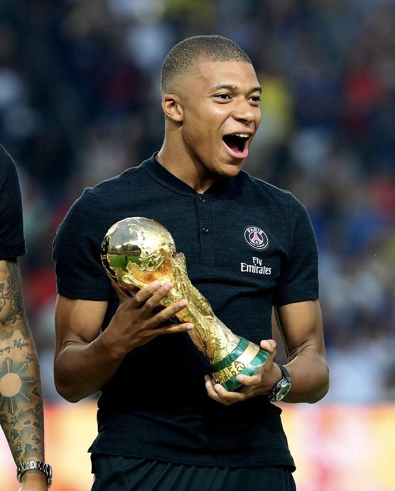 奥古斯托：意甲没有容易的比赛；齐沃会给球员自由发挥的空间（奥古斯托：意甲场场硬仗，齐沃将给球员更多自由发挥空间）