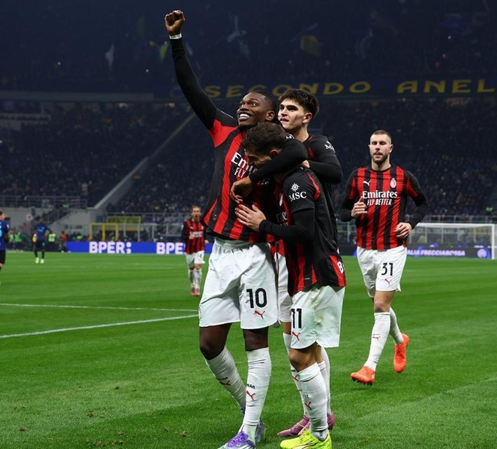 阿尔卡拉斯在迈阿密的度假vlog