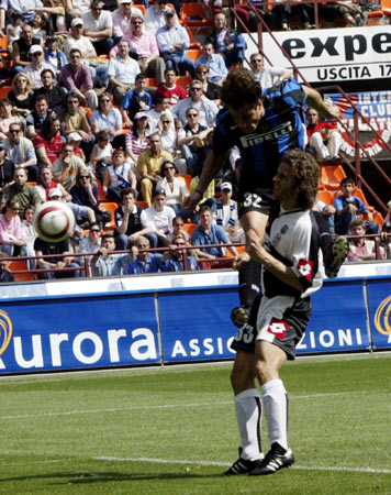 国米本赛季欧冠取胜对手均在附加赛区之外，最高排名第25（国米本季欧冠击败的对手无一进入附加赛区，最高排名仅第25名）