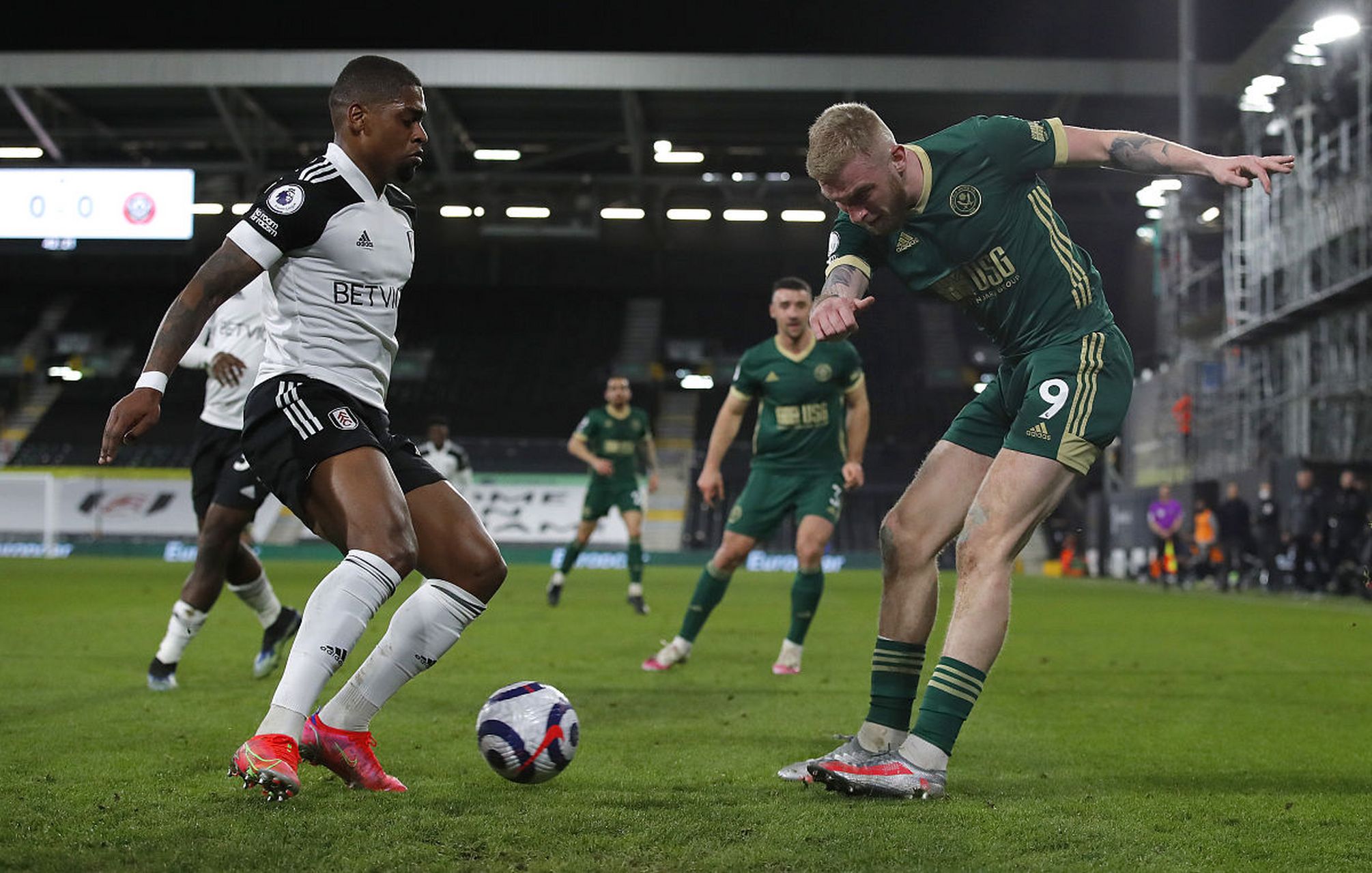 B席：上赛季的表现并不如愿，新赛季我们想提升自己争夺奖杯