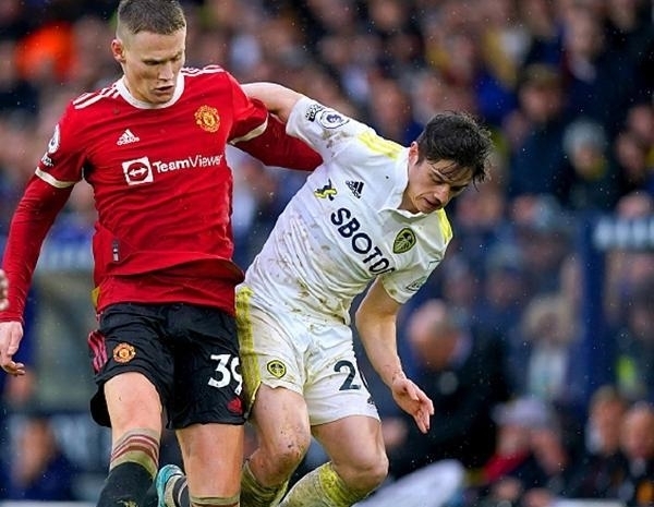 欧冠三连胜！马竞3-2客胜埃因霍温 阿尔瓦雷斯破门 瑟尔洛特传射（欧冠豪取三连胜：马竞客场3-2力克埃因霍温，阿尔瓦雷斯建功，瑟尔洛特传射）