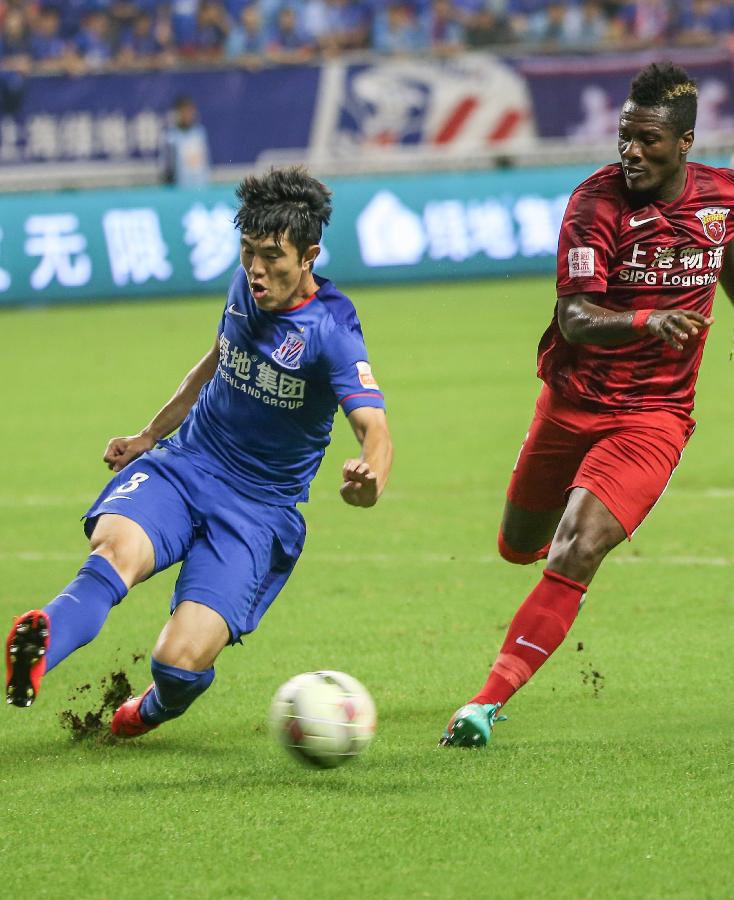 突发！阿诺德左腿受伤离场 皇马防线遭遇重创